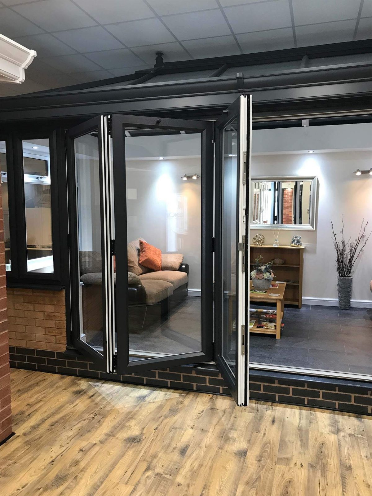 aluminium concertina doors hereford