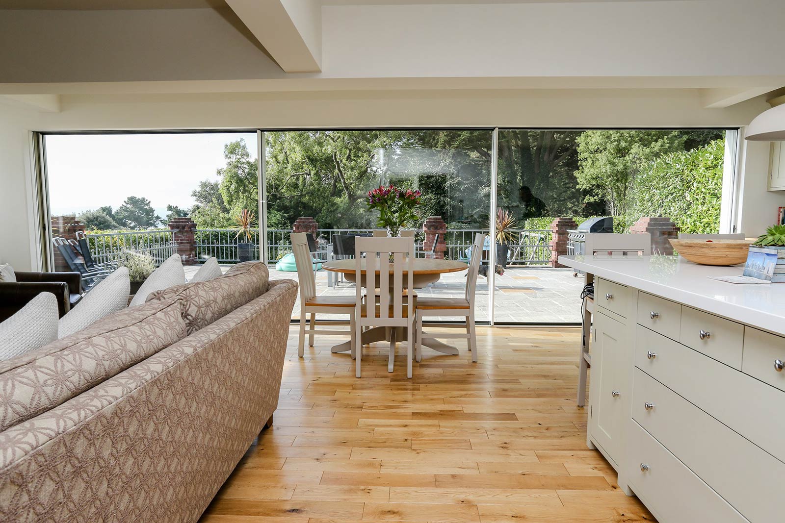 aluminium sliding patio doors